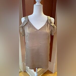 Dkny silky tank top with open shoulders. Size M.